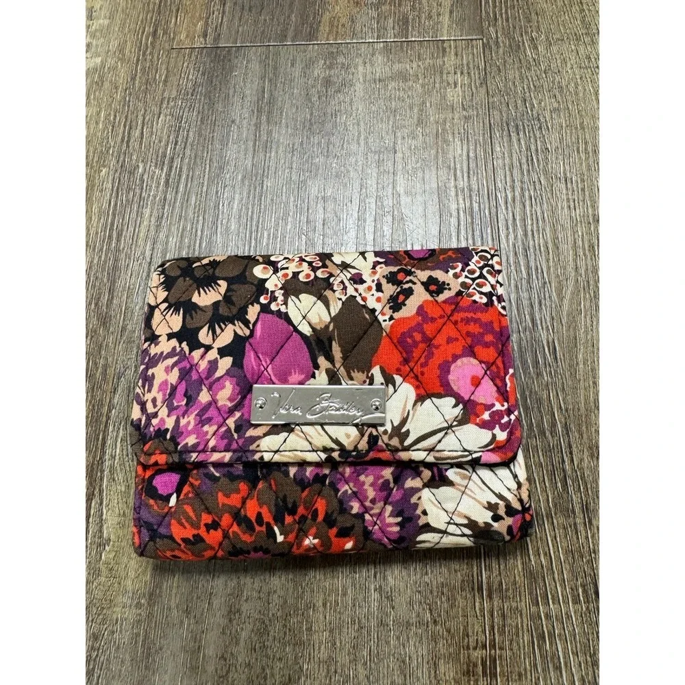Vera Bradley Rosewood Modern Medley RFID Trifold Wallet Wristlet Quilted  Floral - Picture 10 of 11